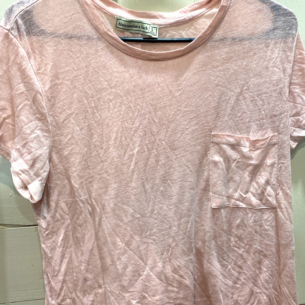 Abercrombie & Fitch tee
